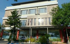 Hotel Prasasti Pacitan